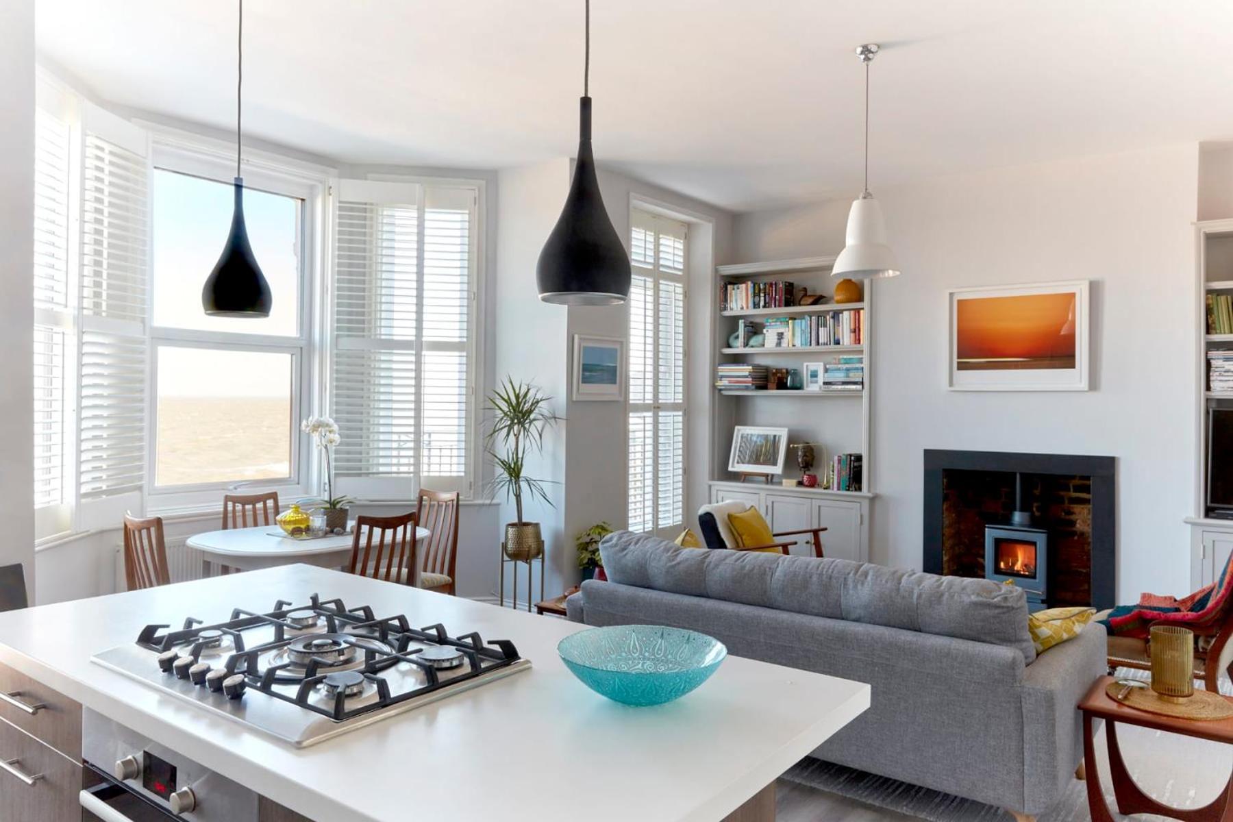 Spacious Beach Front Apartment With Stunning Sea Views Deal Esterno foto
